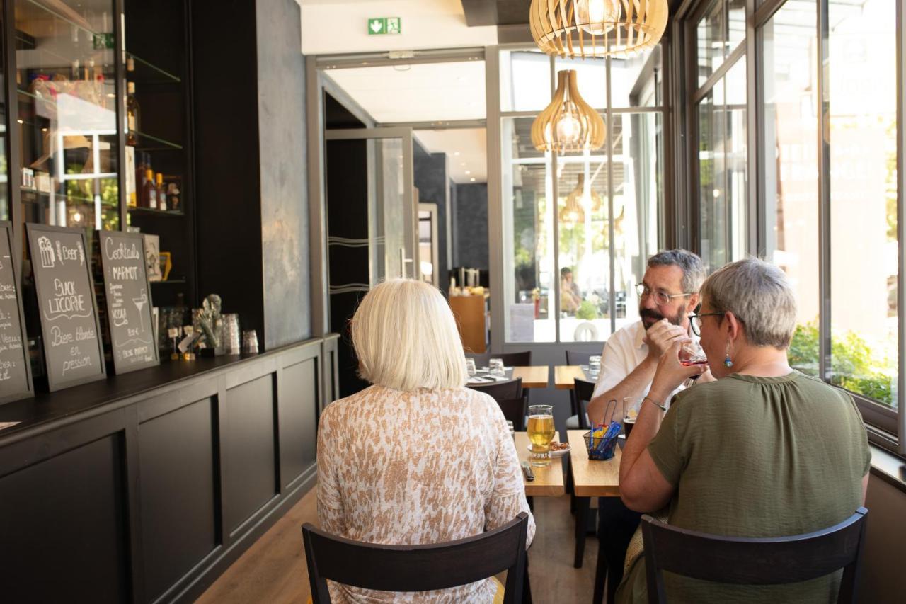 Logis Hotel Restaurant De France Saint-Geniez-dʼOlt Екстериор снимка