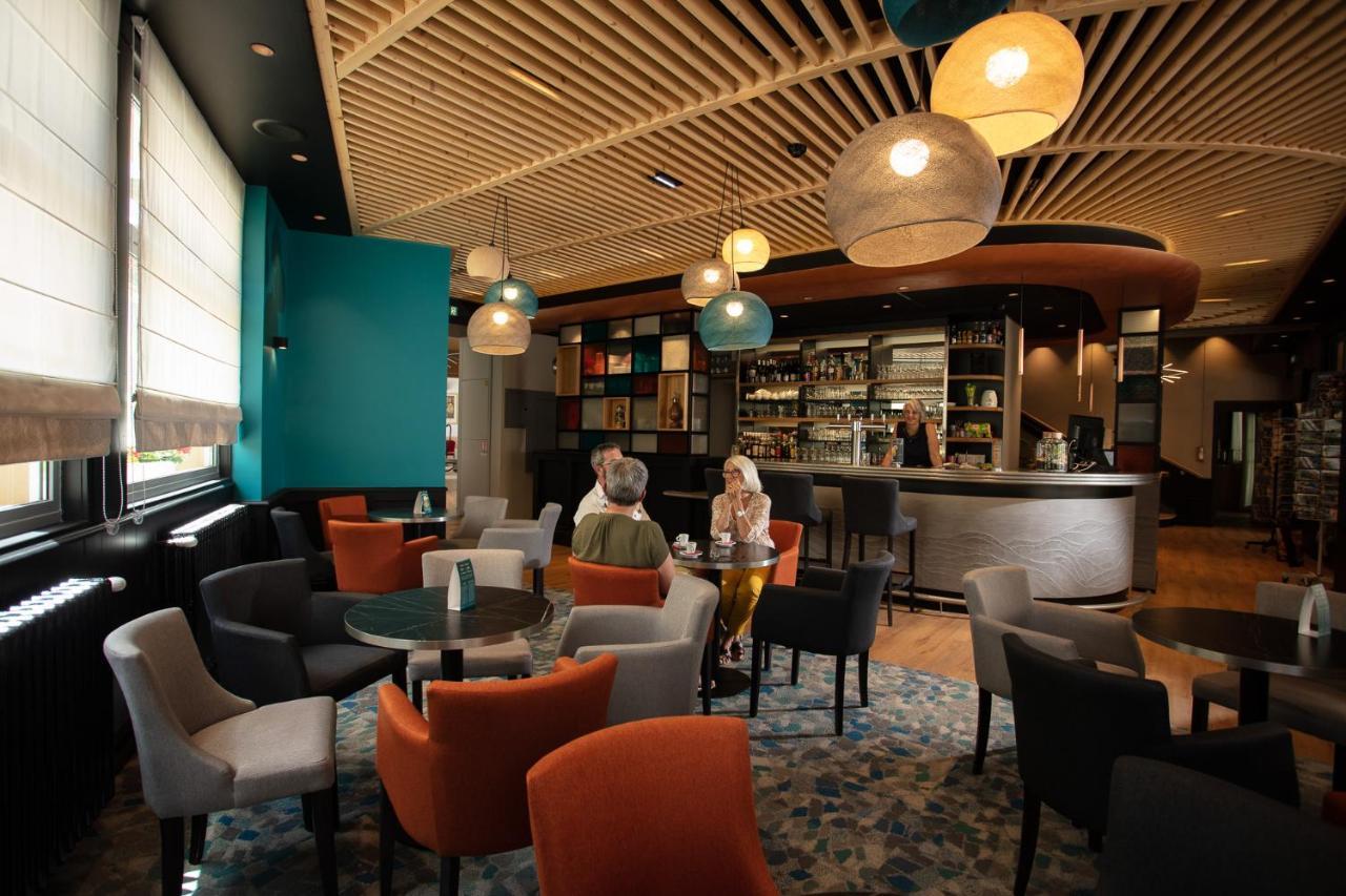 Logis Hotel Restaurant De France Saint-Geniez-dʼOlt Екстериор снимка